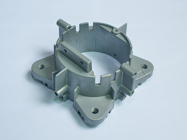 压铸件电泳加工